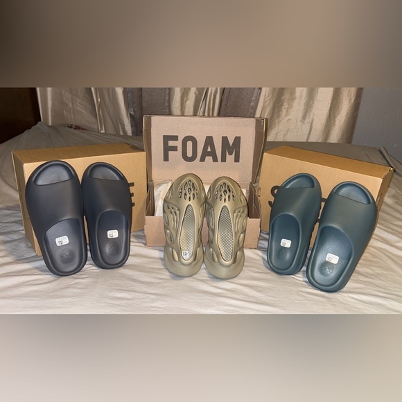 Yeezy bundle - Picture 2 of 3